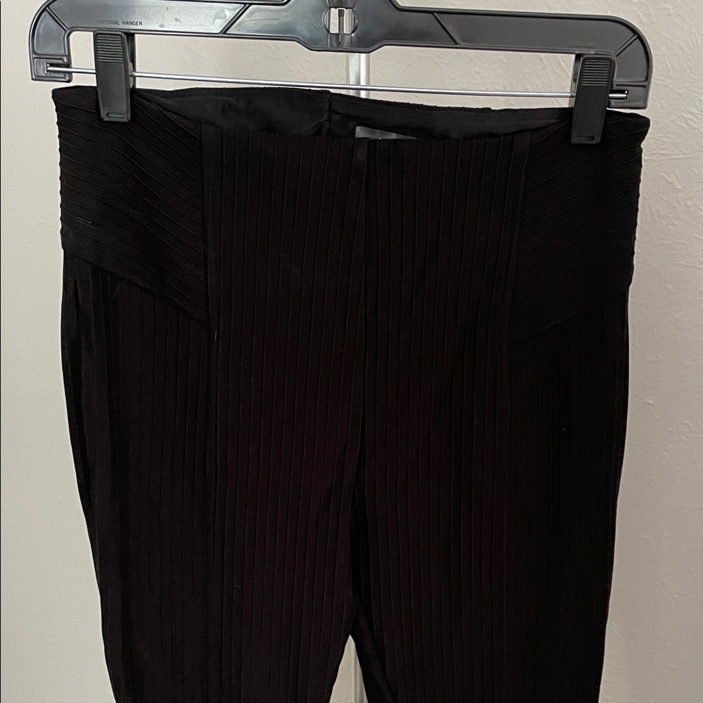 Textured Black Women's Leggings - Picture 4 of 5
